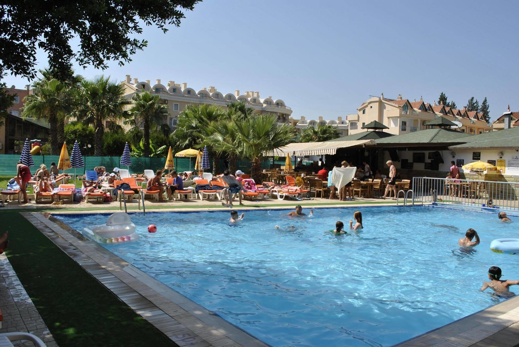 Club Dena Aparthotel Marmaris Ngoại thất bức ảnh