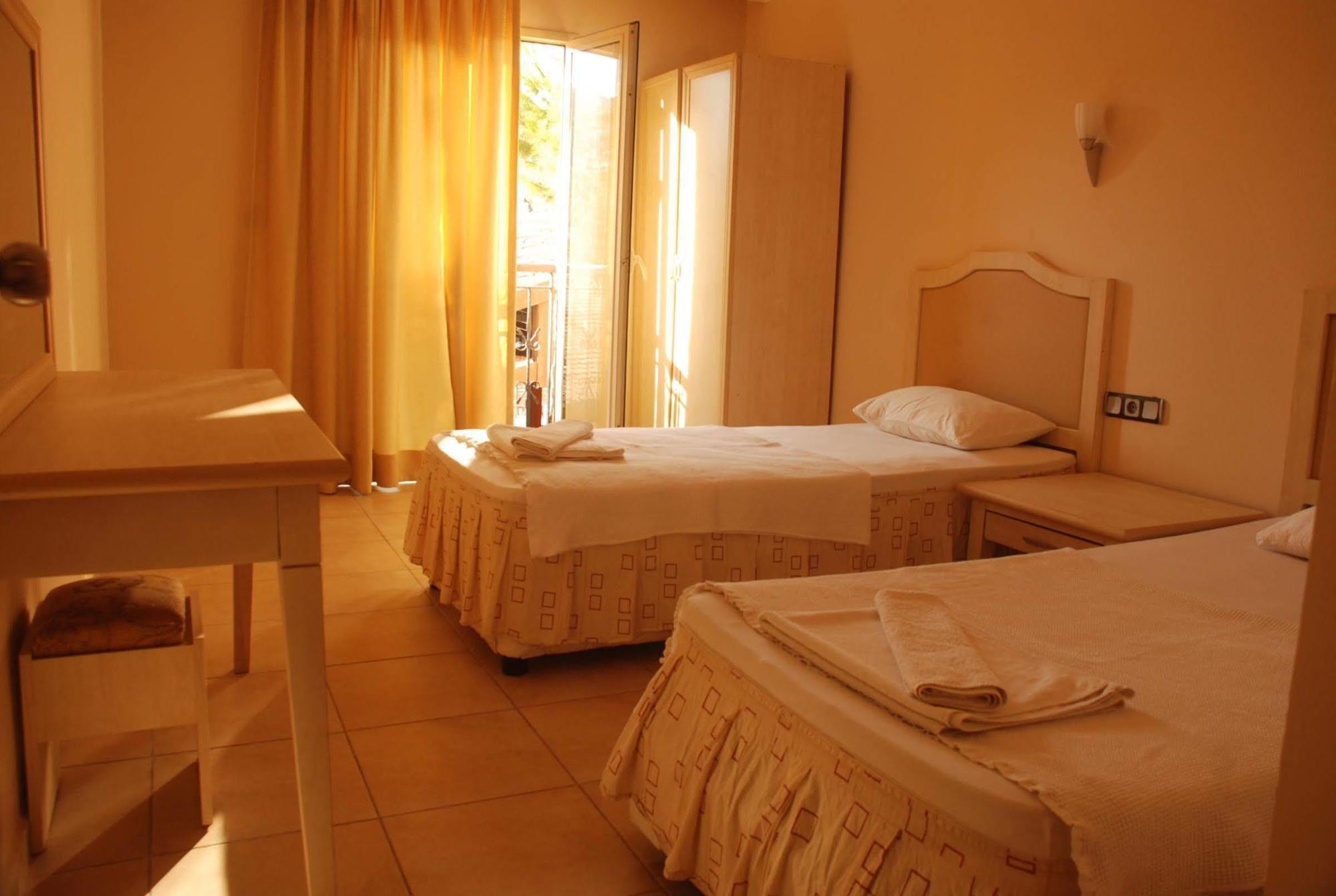Club Dena Aparthotel Marmaris Ngoại thất bức ảnh